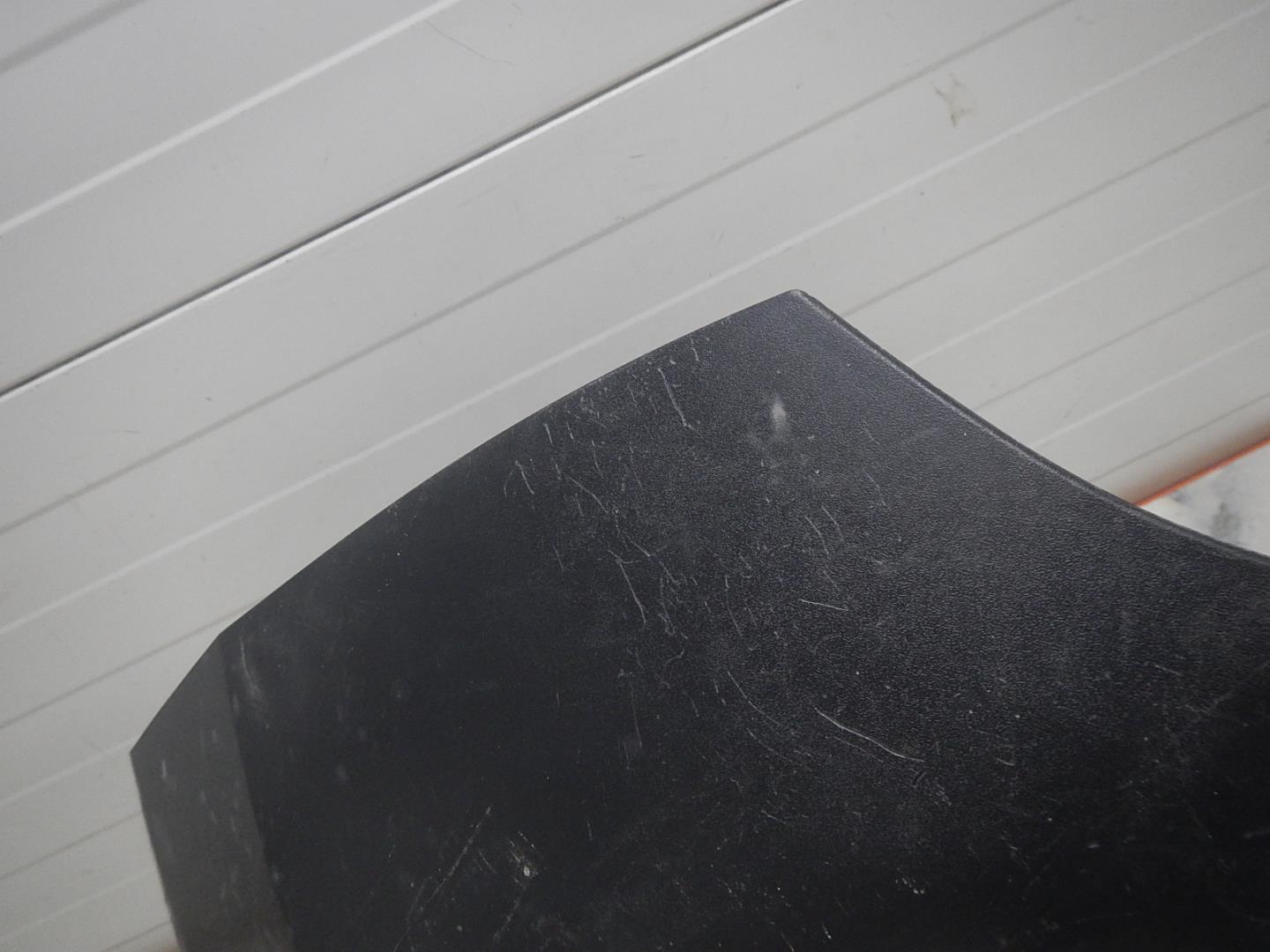 Накладка заднего бампера левая