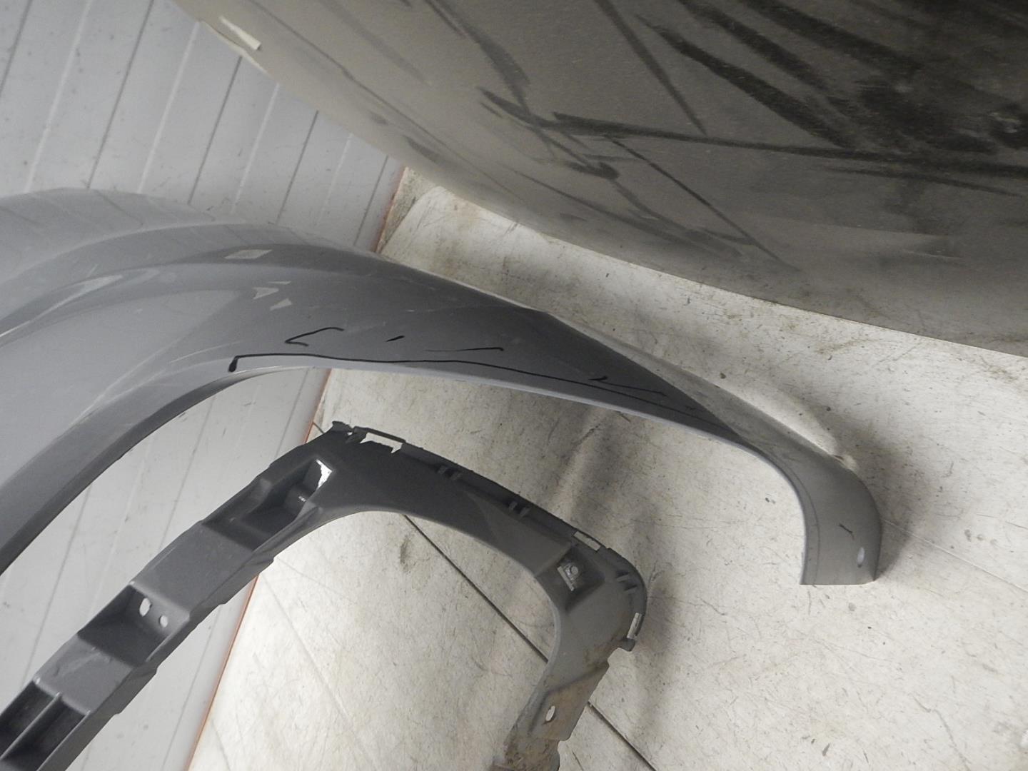 Бампер задний