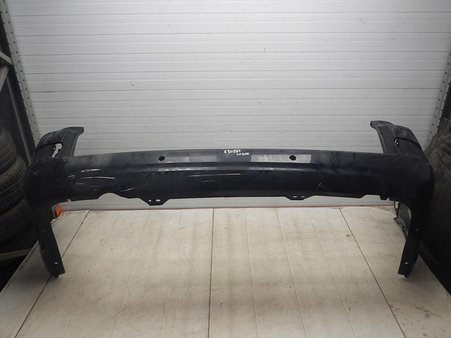 Бампер задний