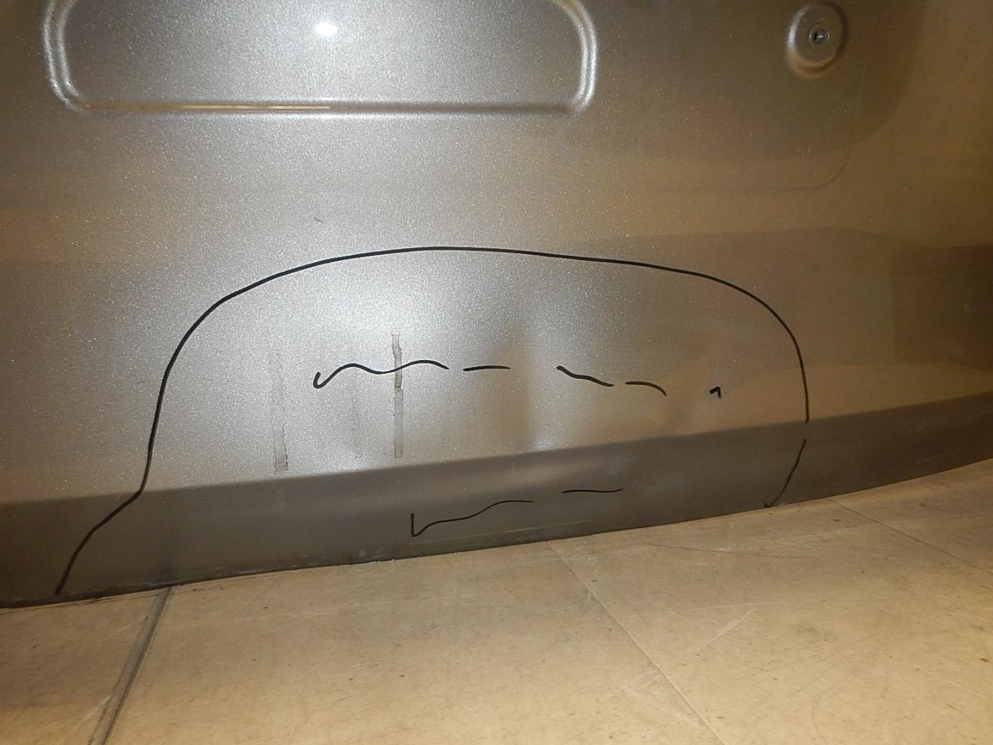 Дверь багажника