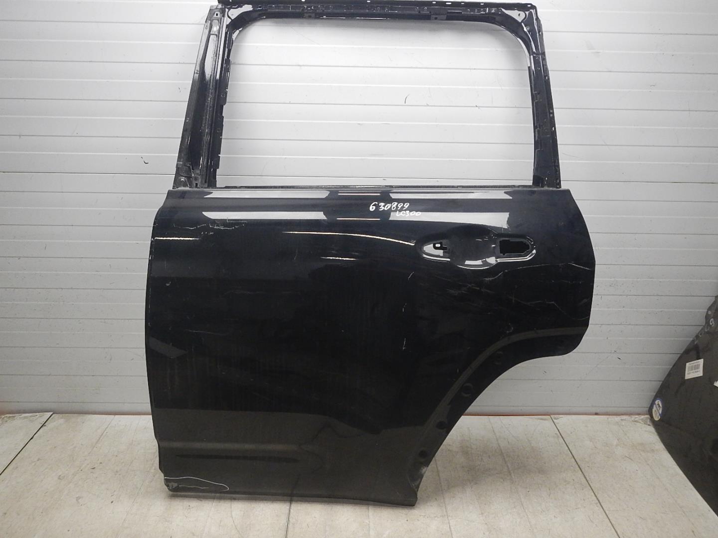 Дверь задняя левая