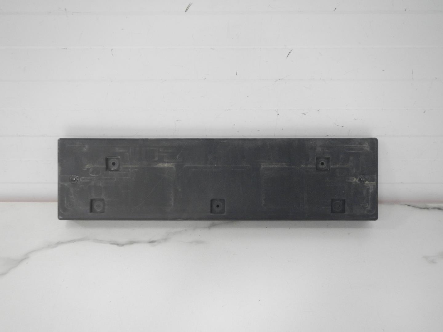 Накладка переднего бампера под номер