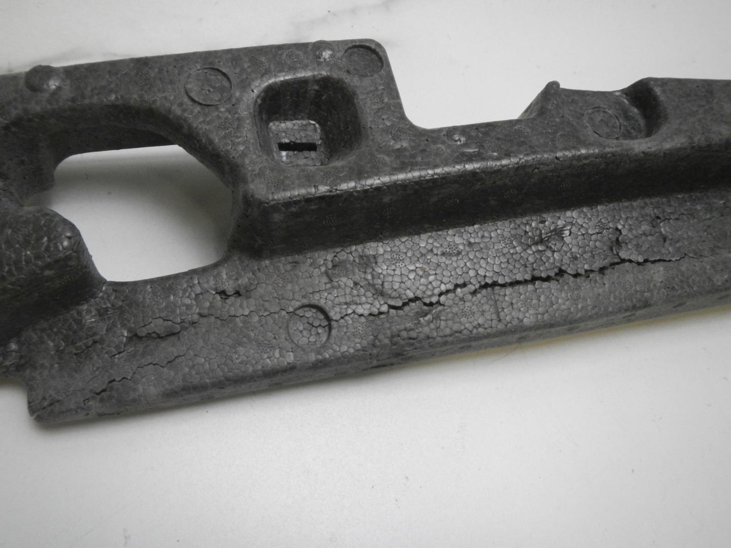 Наполнитель переднего бампера