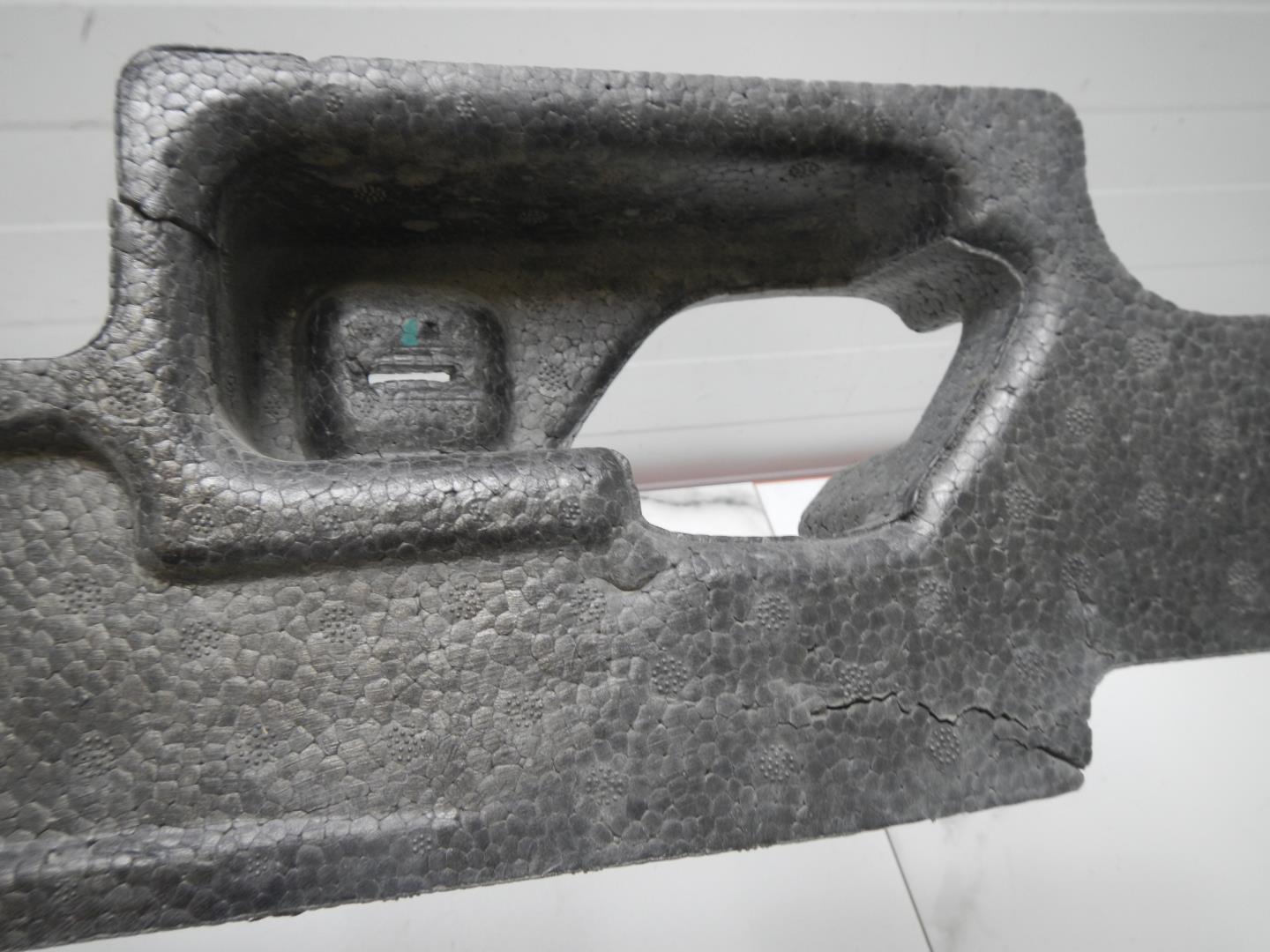 Наполнитель переднего бампера