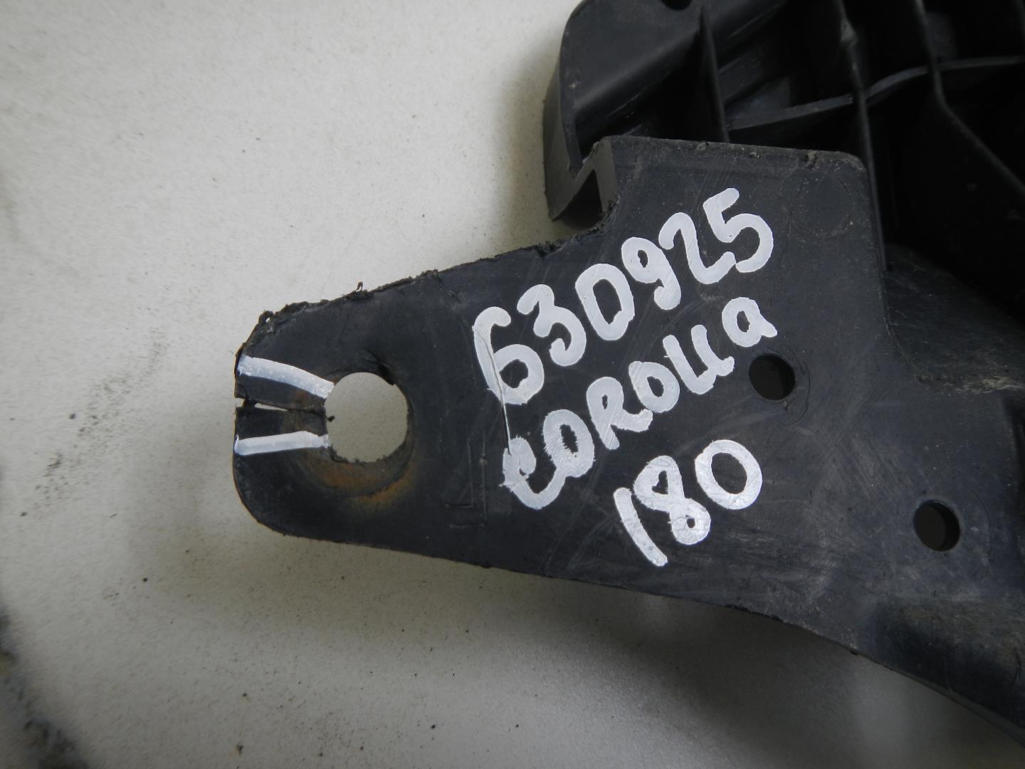 Пыльник двигателя