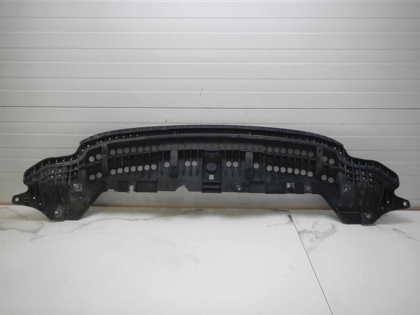 Пыльник двигателя