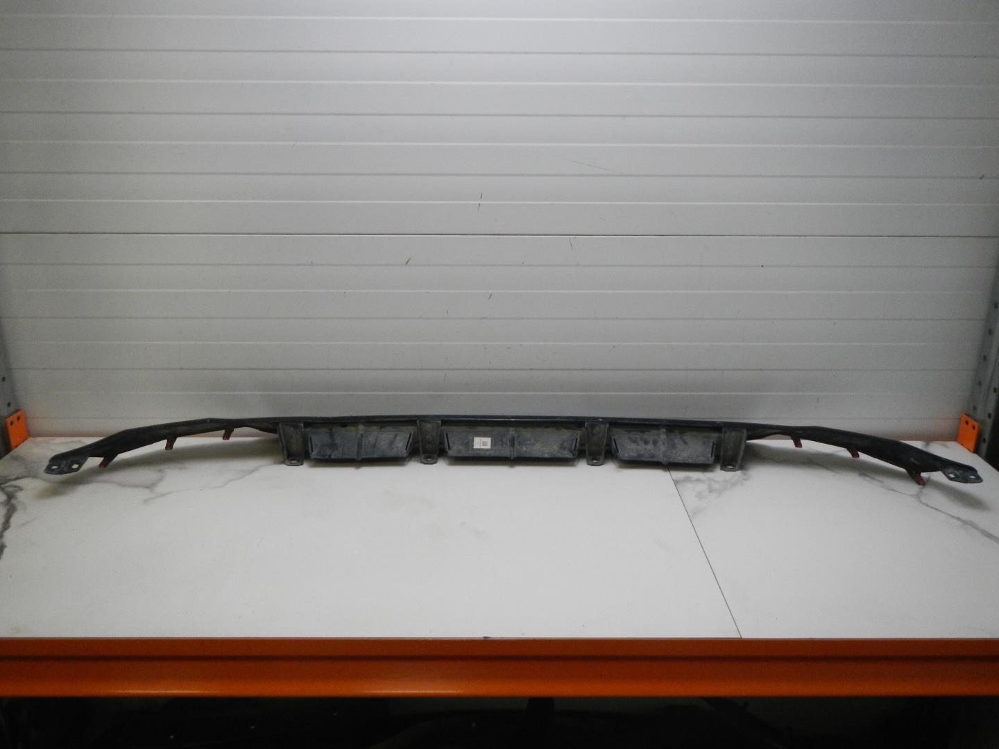 Накладка переднего бампера