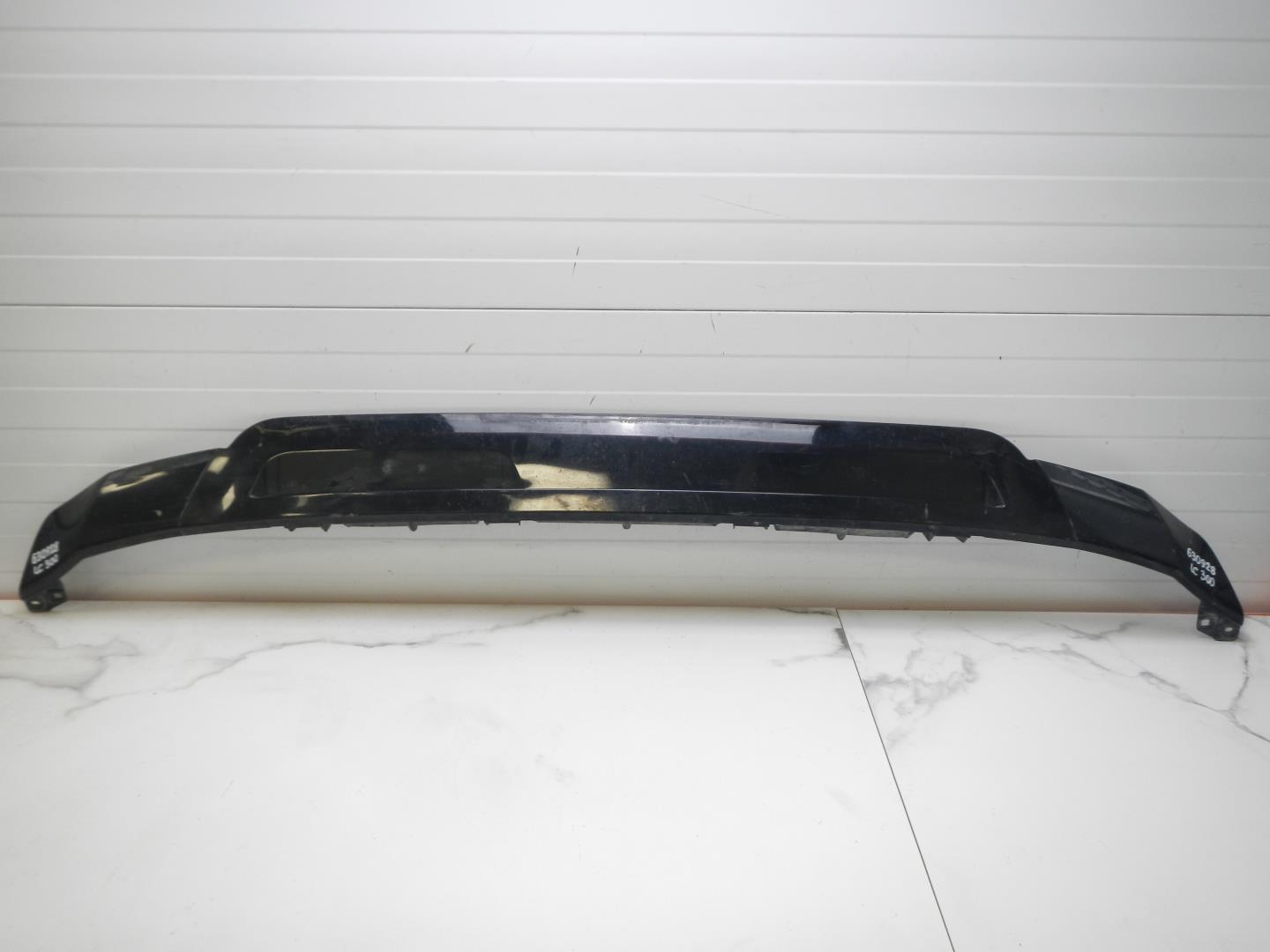 Накладка переднего бампера