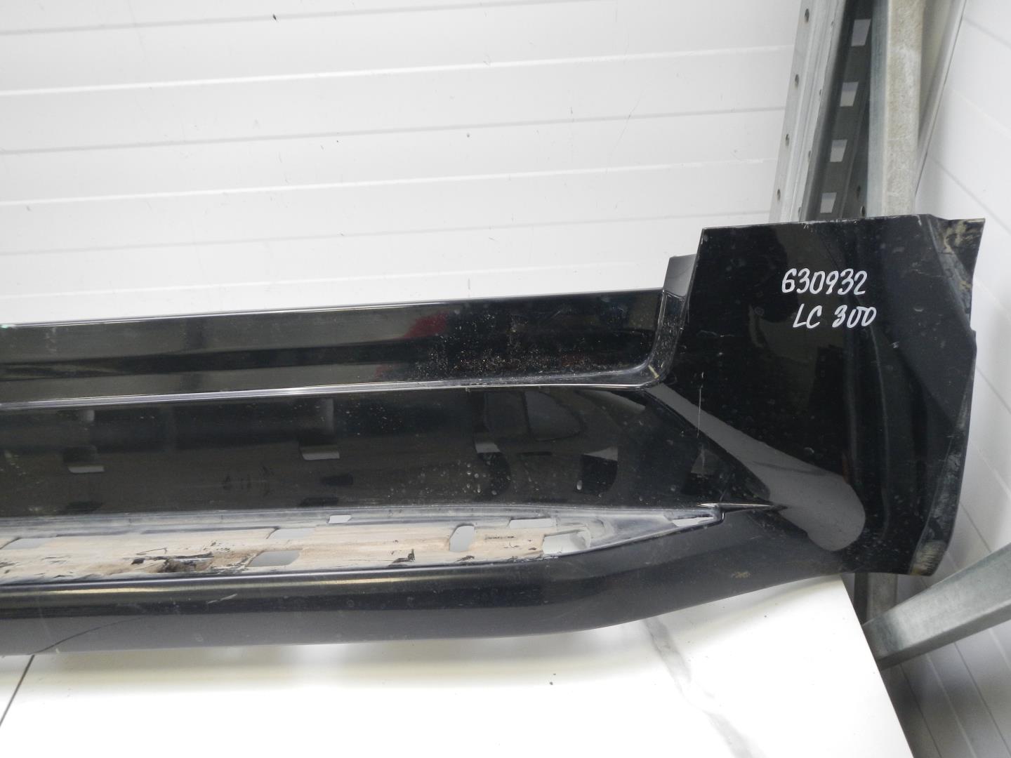 Подножка правая