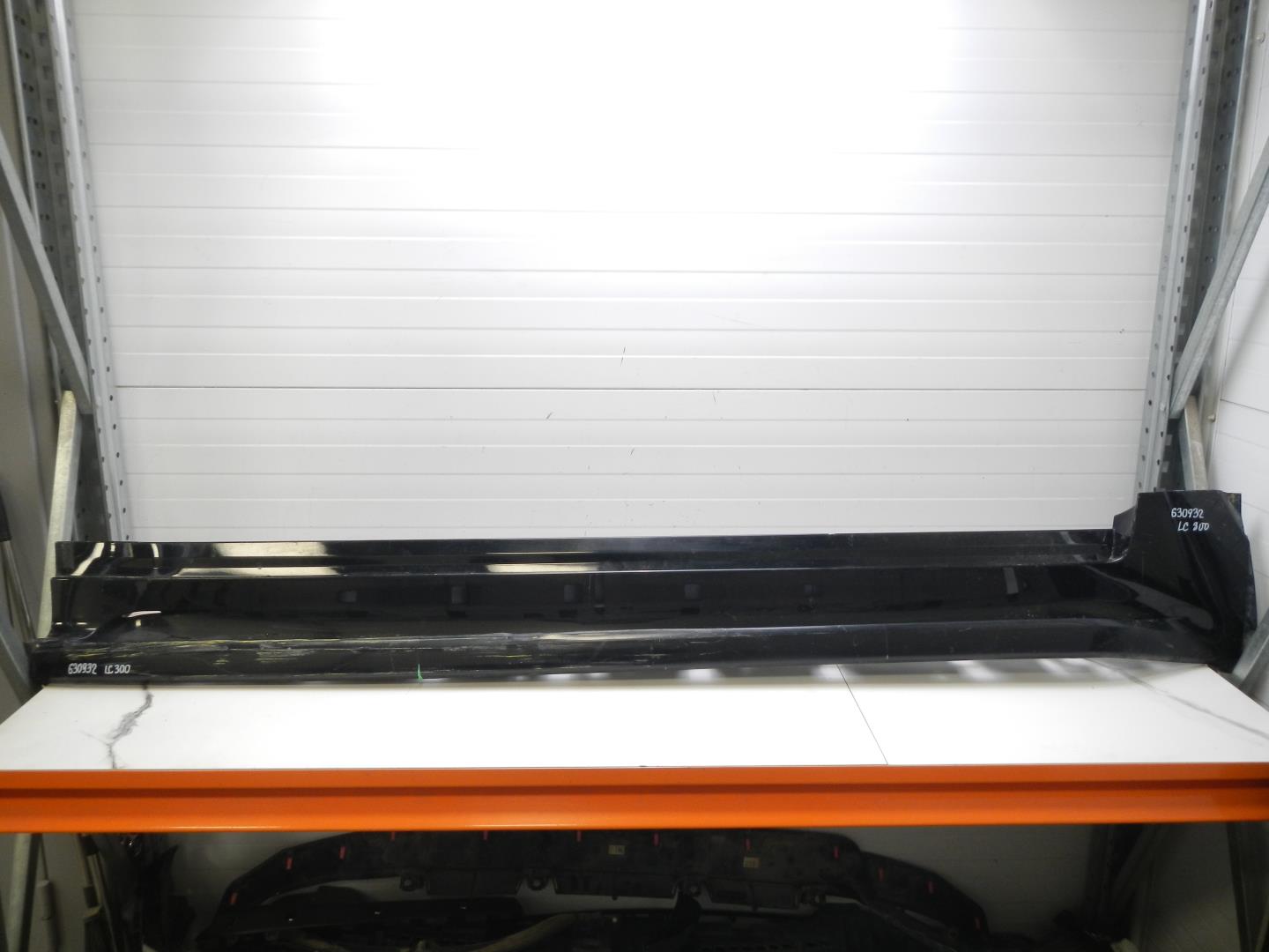 Подножка правая