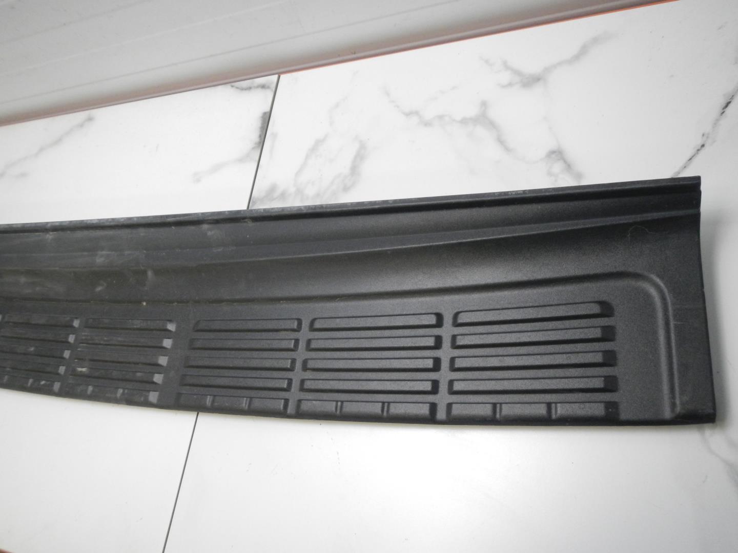 Накладка заднего бампера