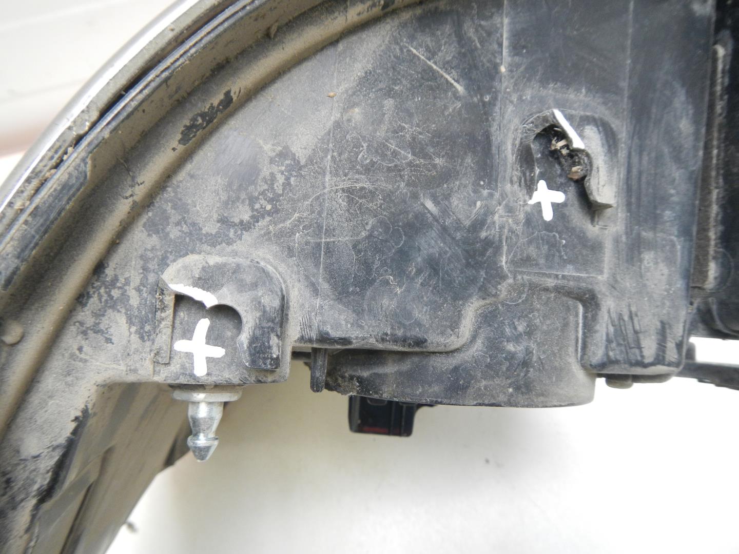 Фонарь задний левый