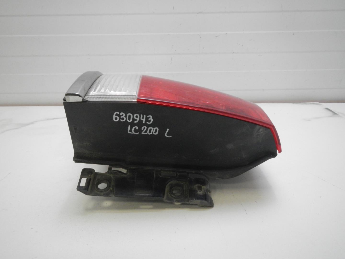 Фонарь задний левый