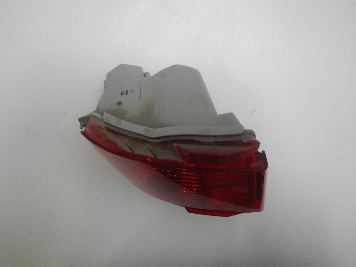 Фонарь задний противотуманный