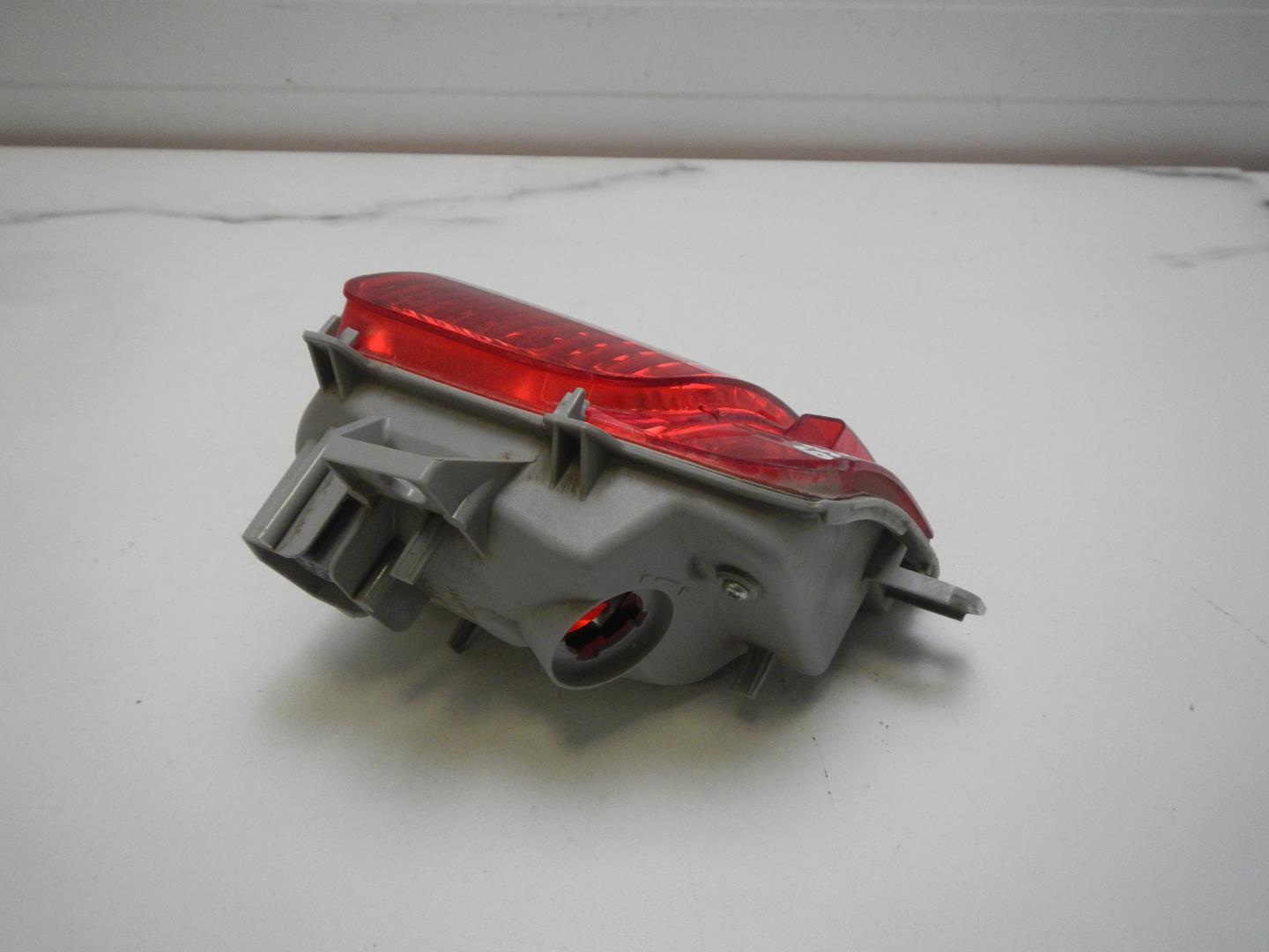 Фонарь задний противотуманный