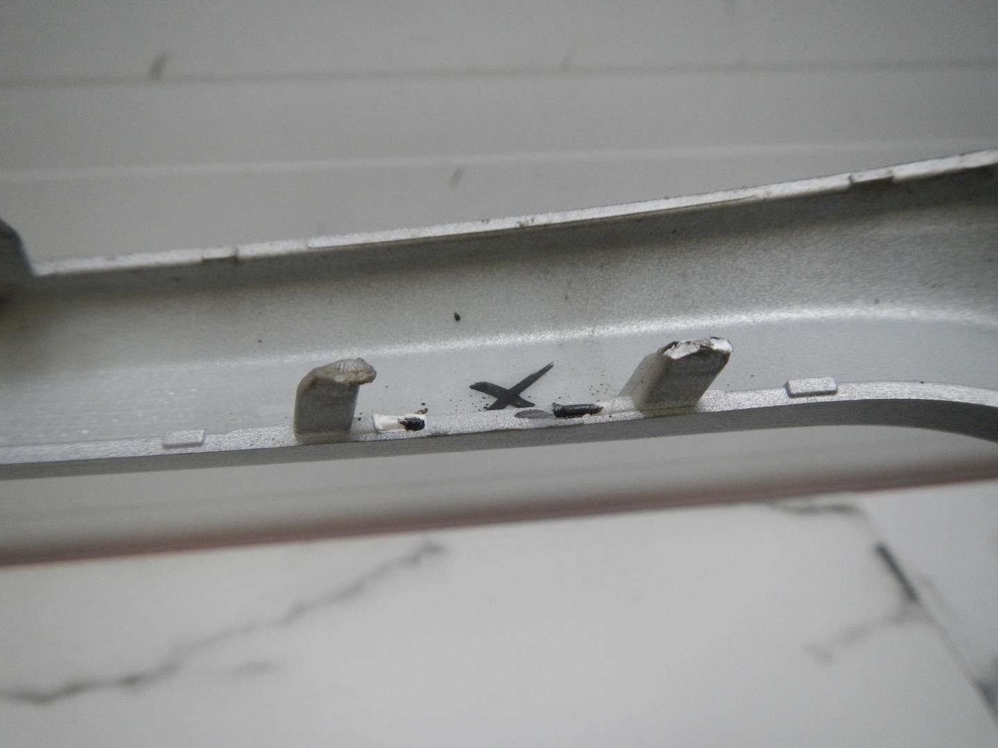 Молдинг заднего бампера