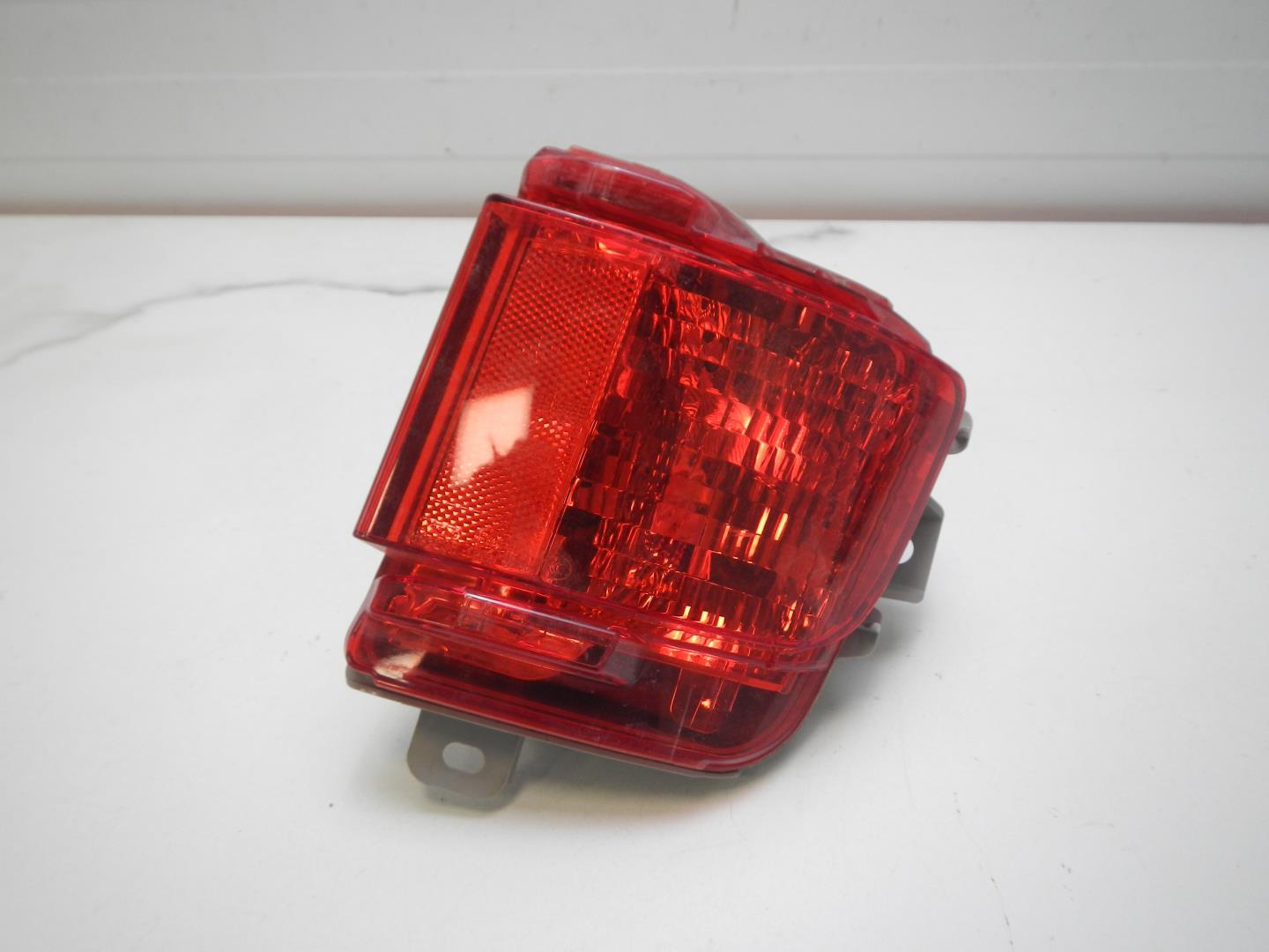 Фонарь задний противотуманный