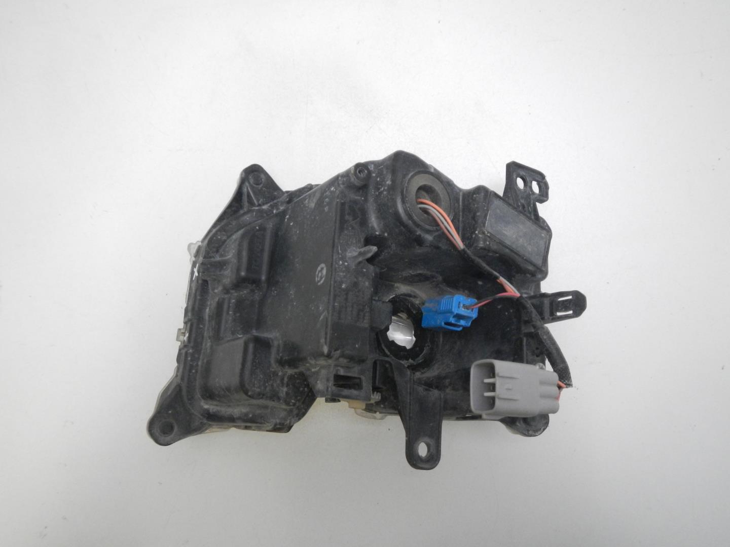 Фара противотуманная правая