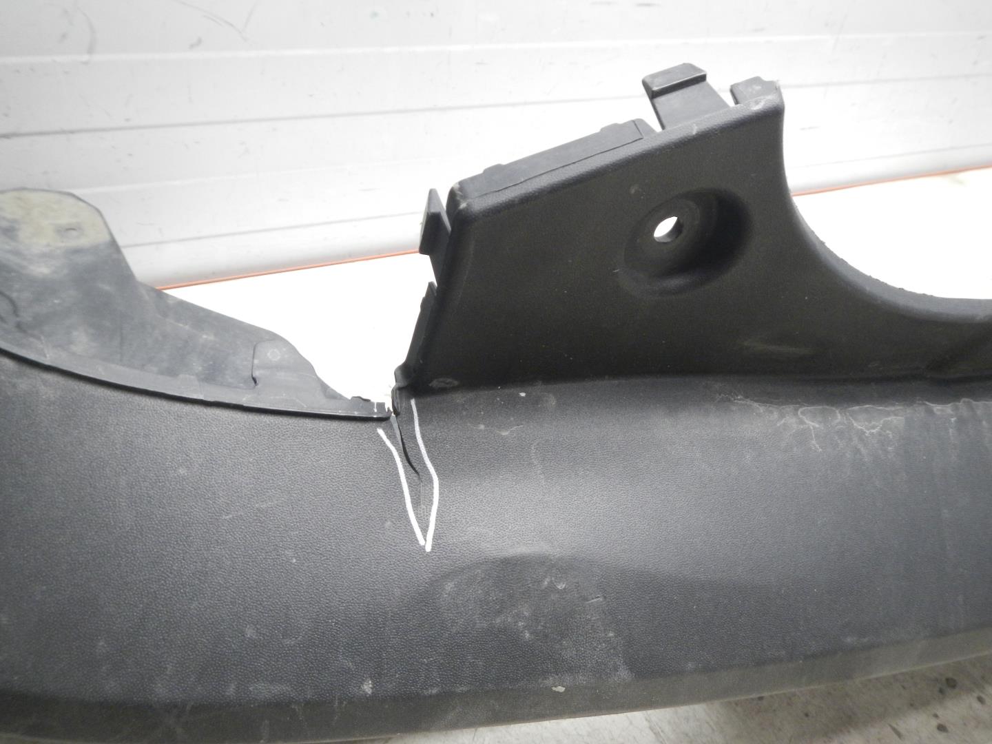 Бампер задний