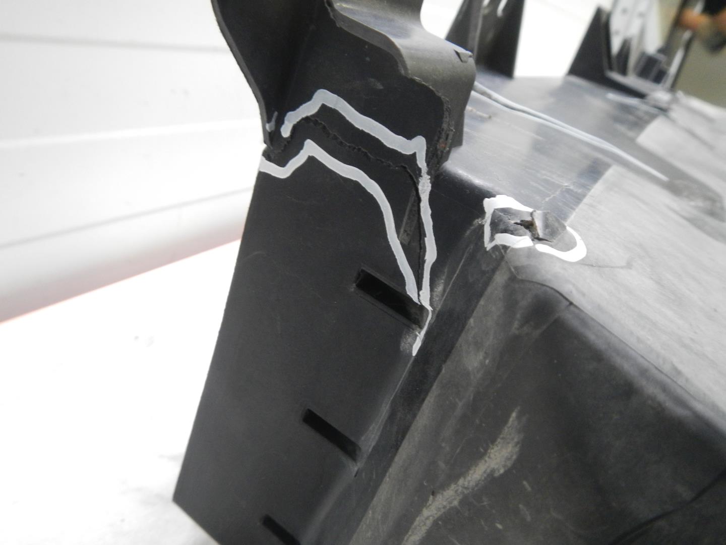 Воздуховод радиатора нижний