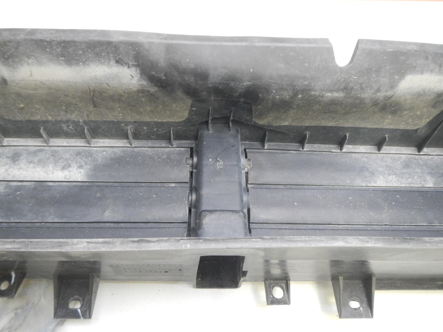 Воздуховод радиатора нижний