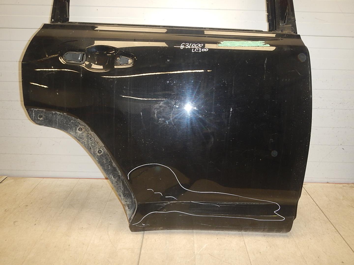 Дверь задняя правая