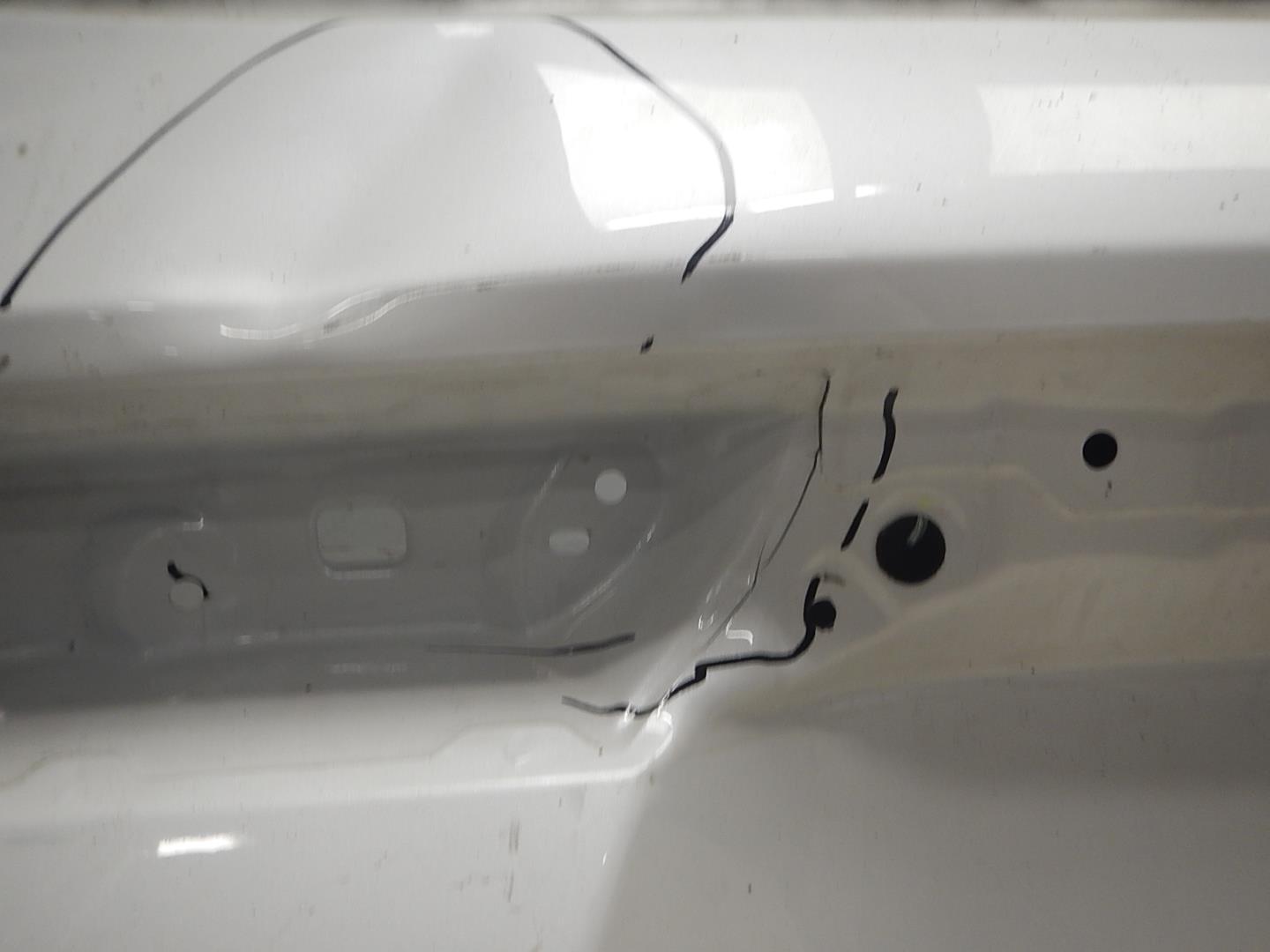 Дверь багажника