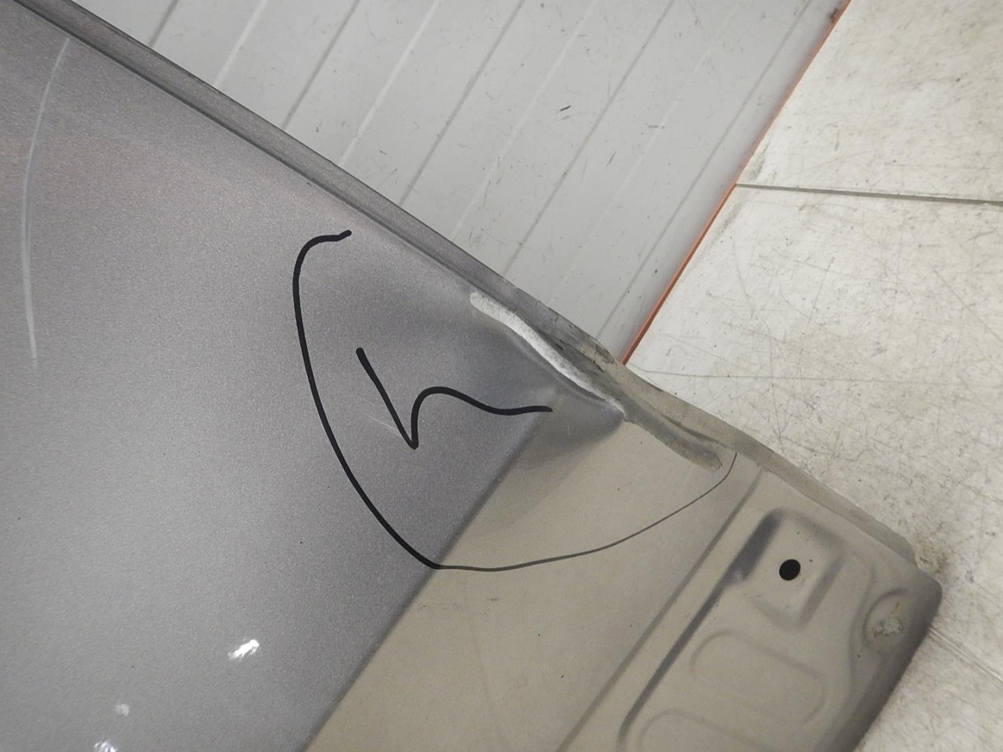 Дверь задняя правая