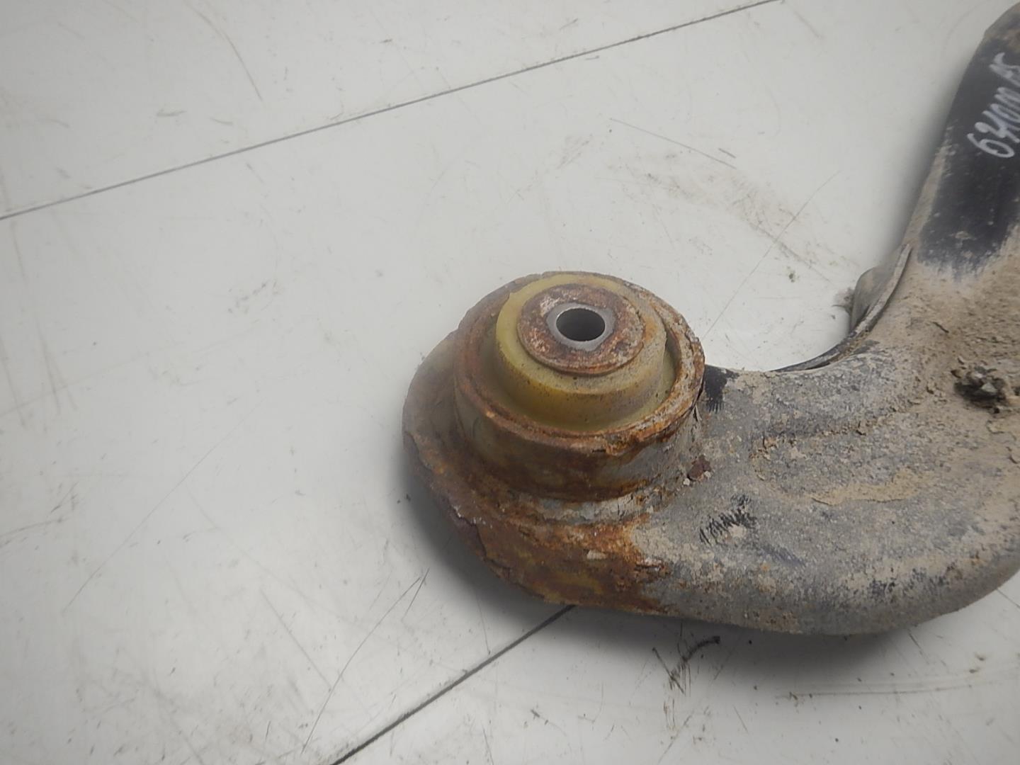 Рычаг задний продольный левый