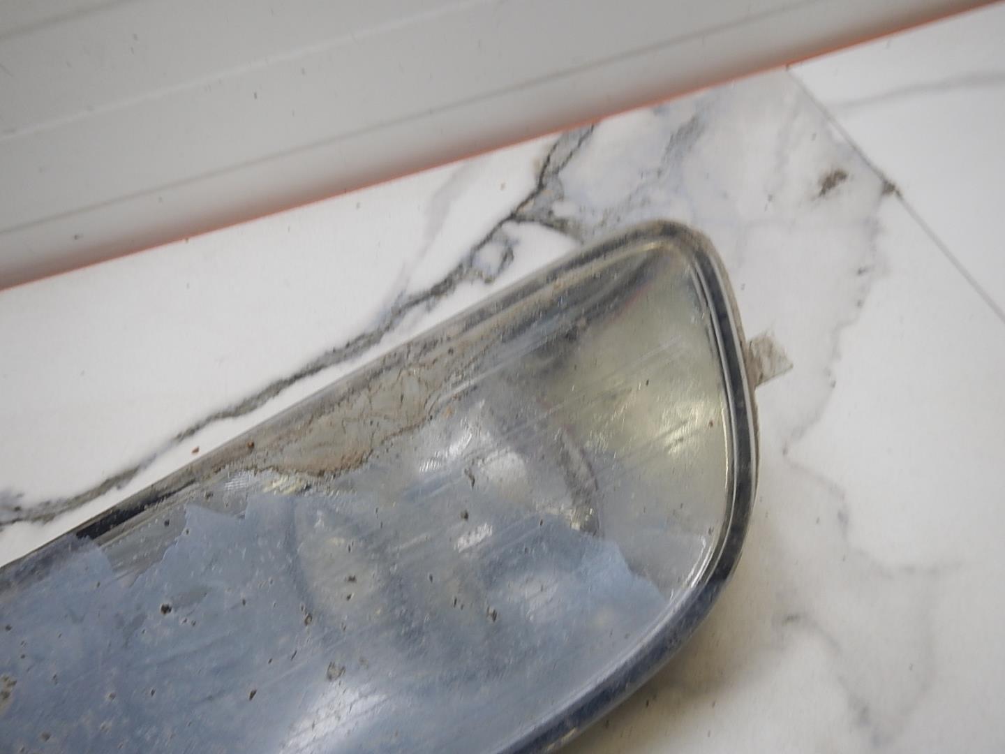 Фара противотуманная левая