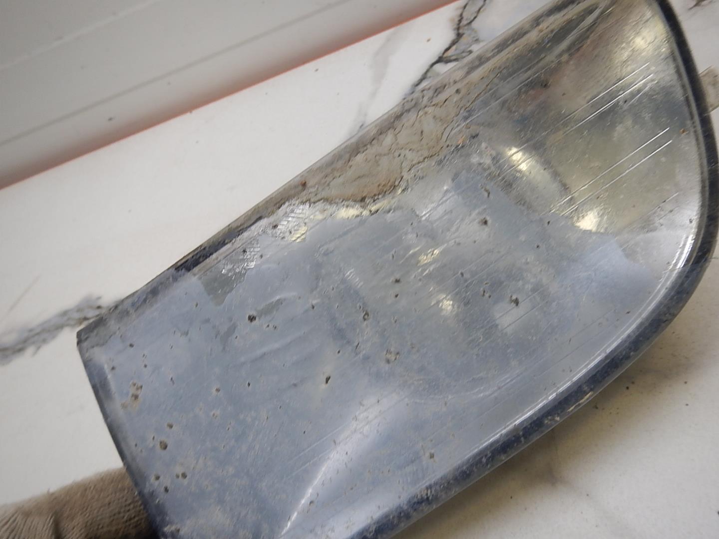 Фара противотуманная левая