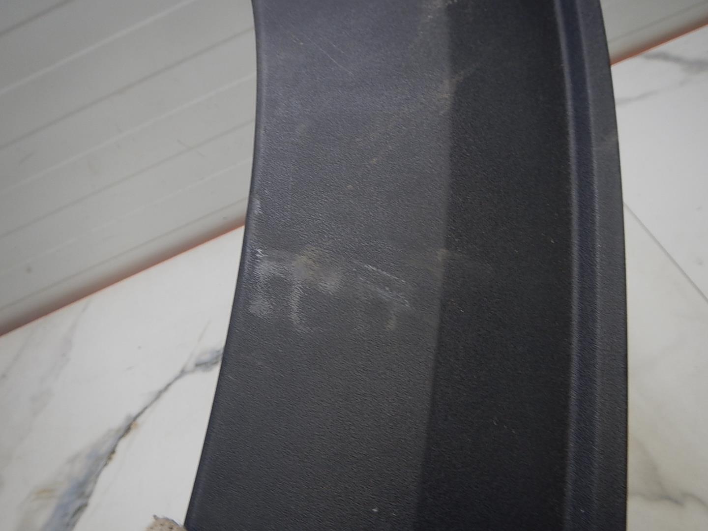 Накладка двери задней правой