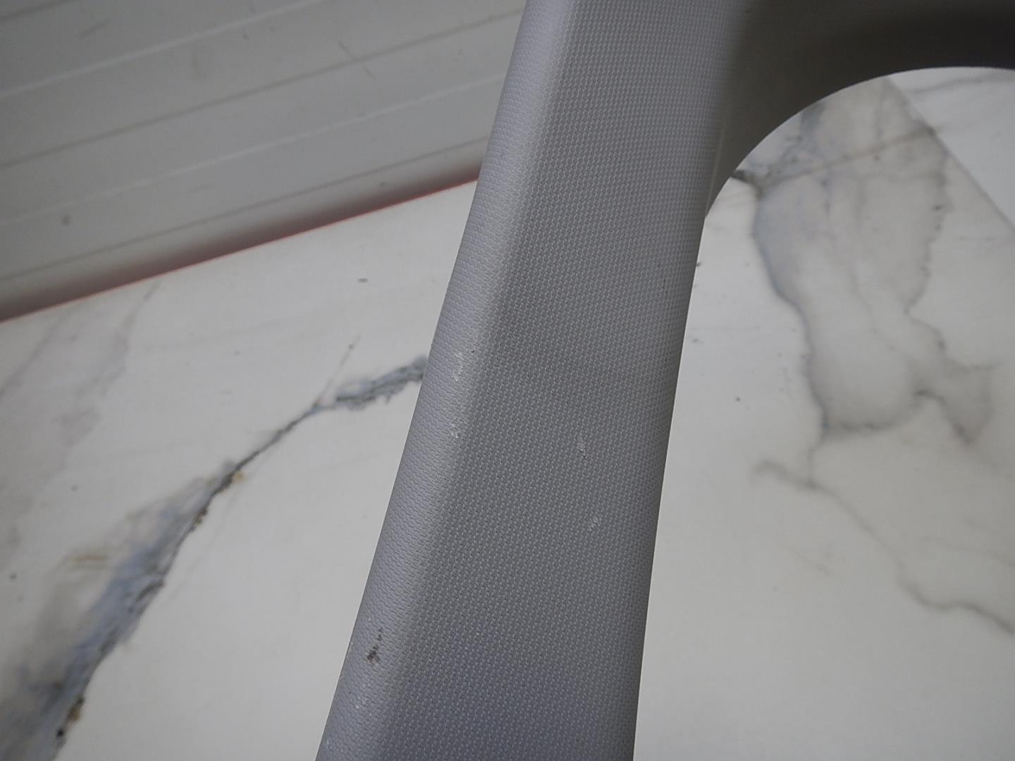 Обшивка двери багажника