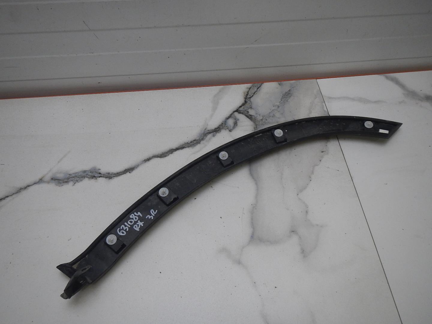 Накладка двери задней правой