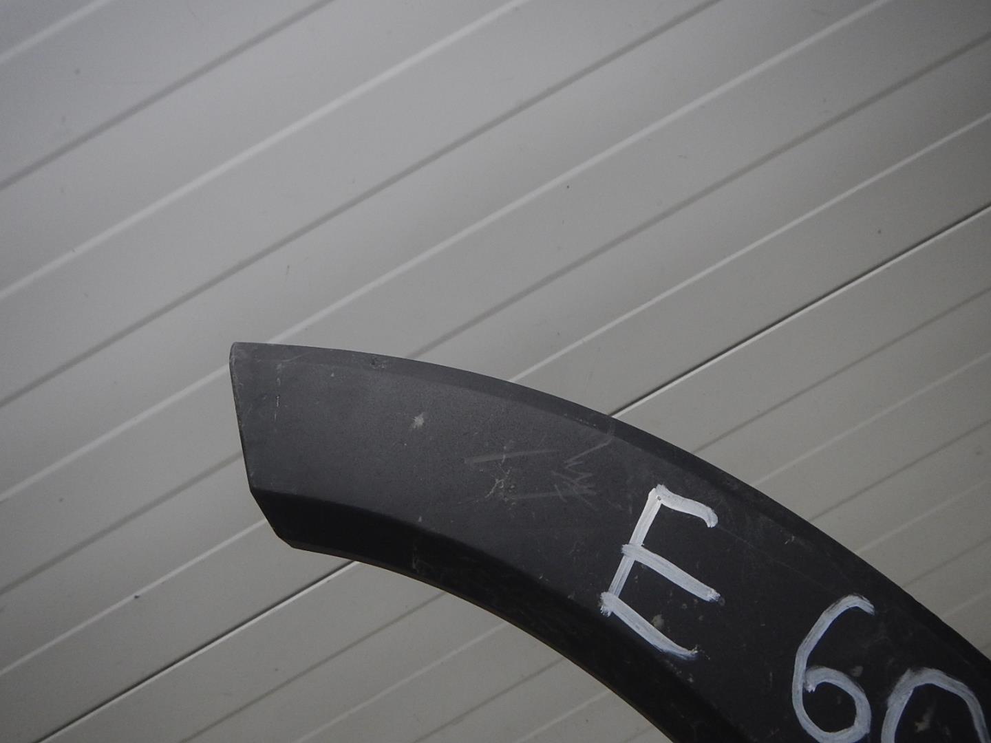 Накладка двери задней правой