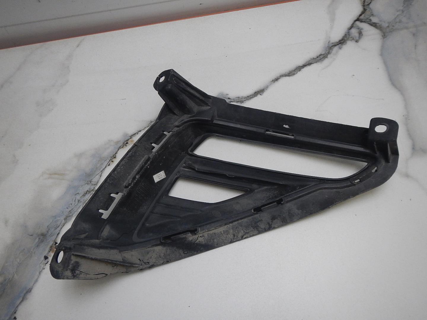 Накладка заднего бампера правая