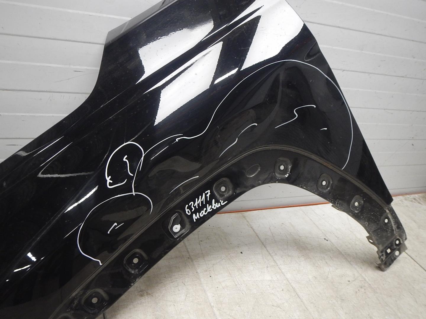 Крыло переднее левое