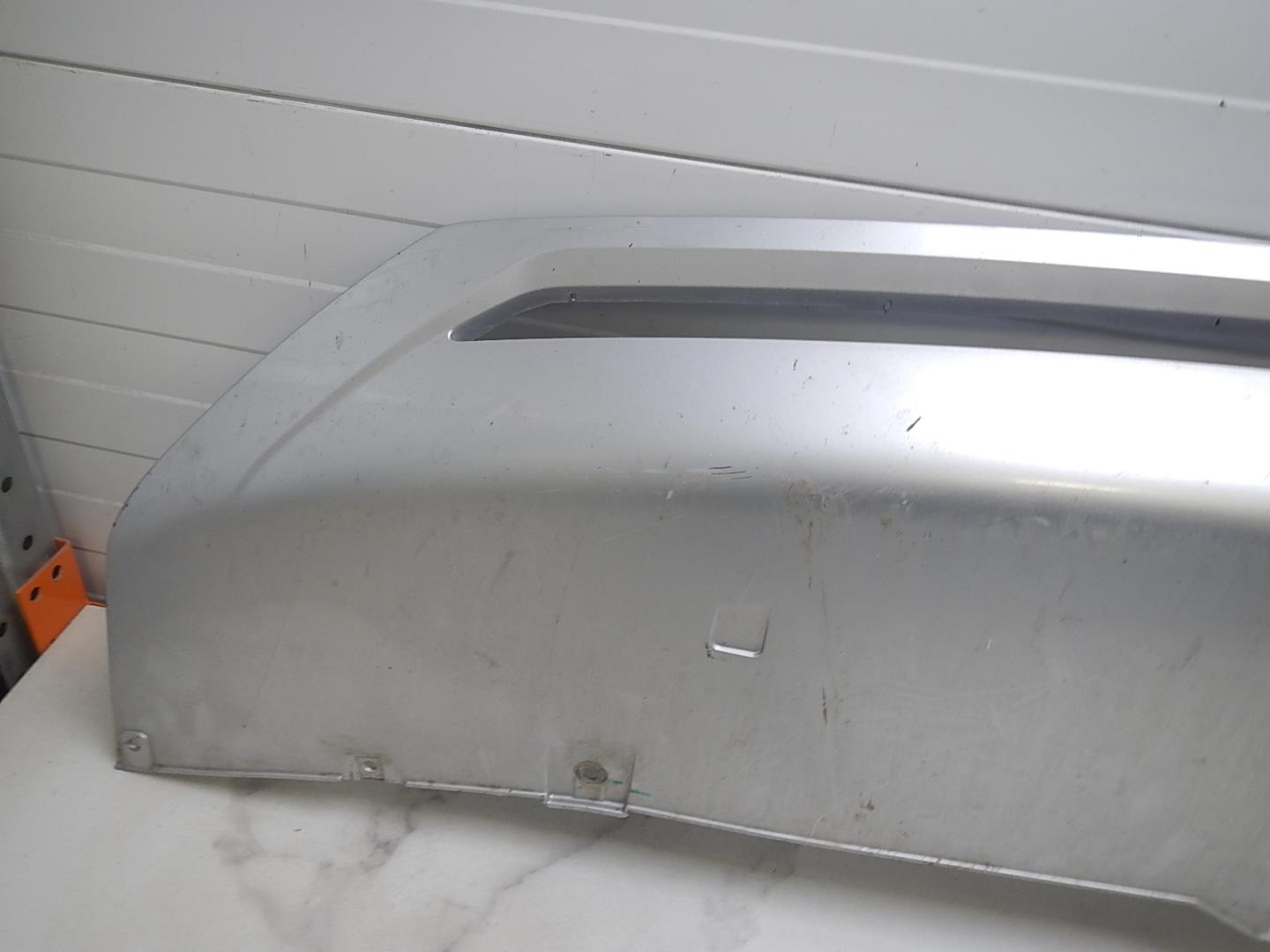 Накладка переднего бампера