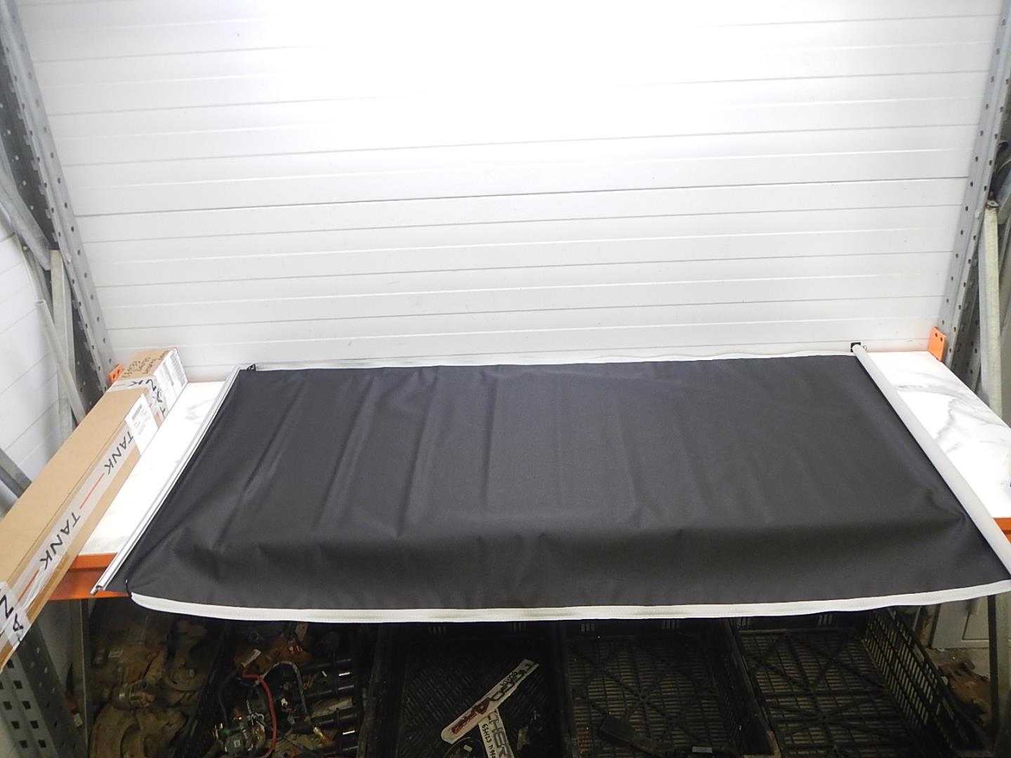 Шторка багажника