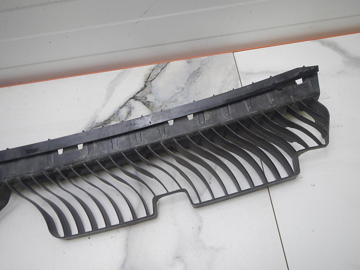 Кронштейн заднего бампера