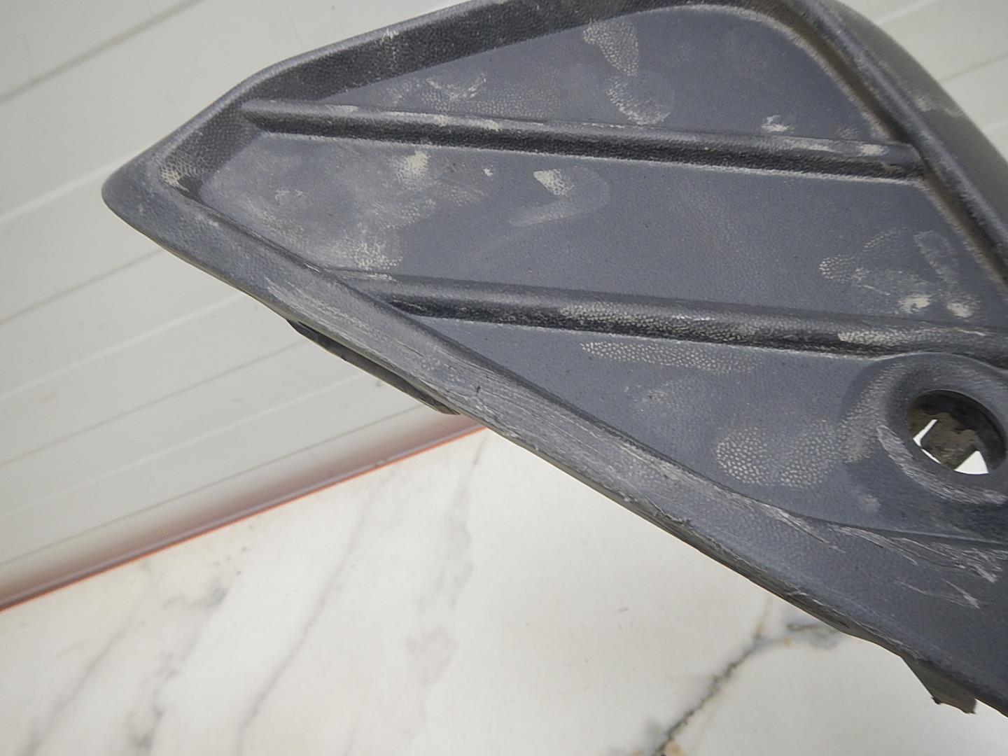 Решетка в бампер левая