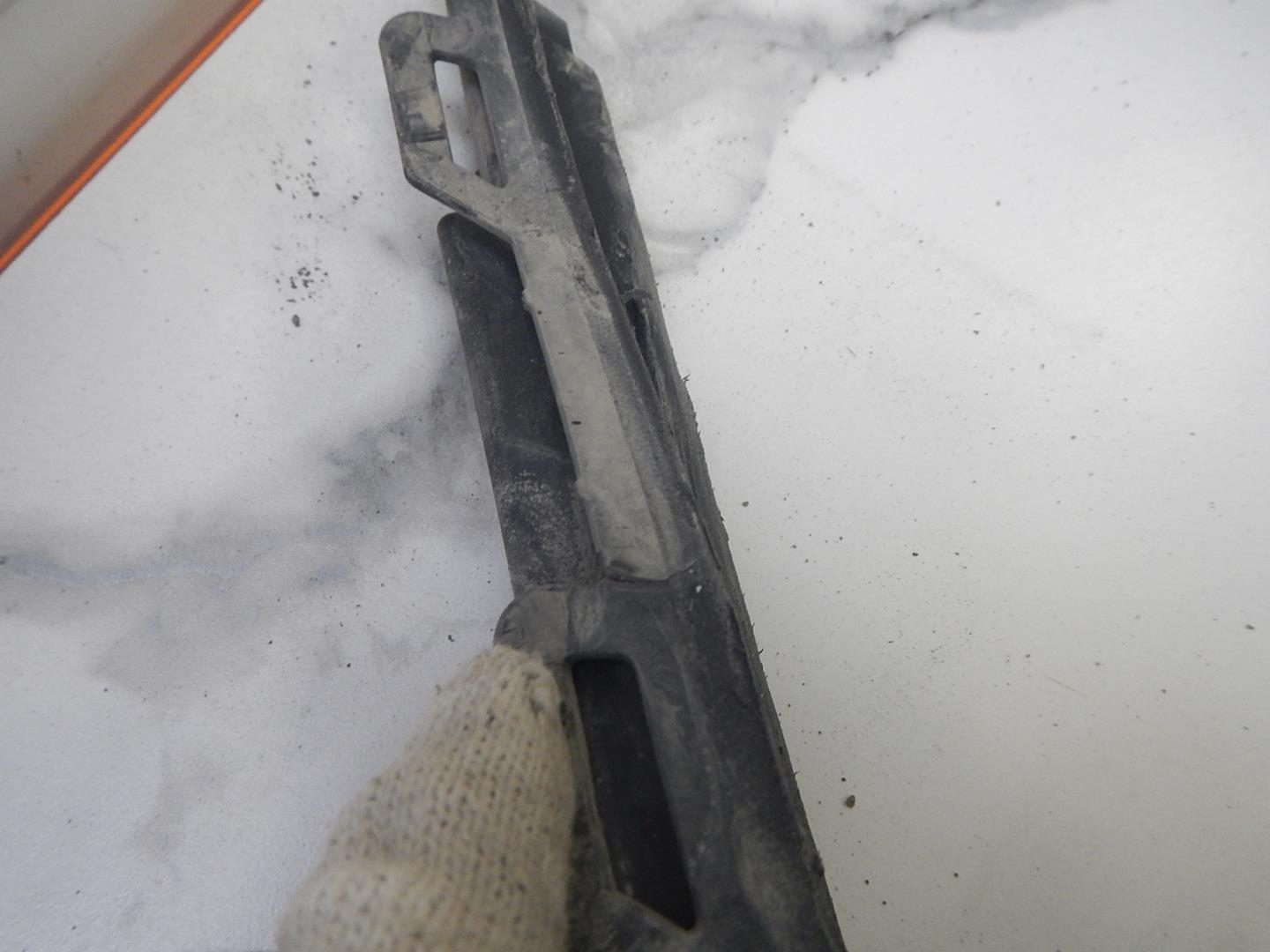 Решетка в бампер центральная