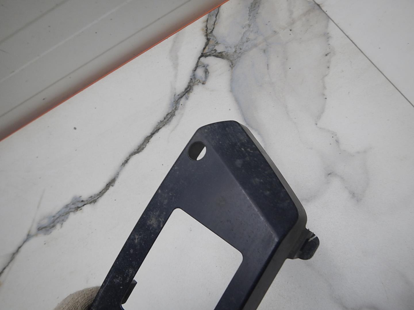 Накладка (кузов наружные)