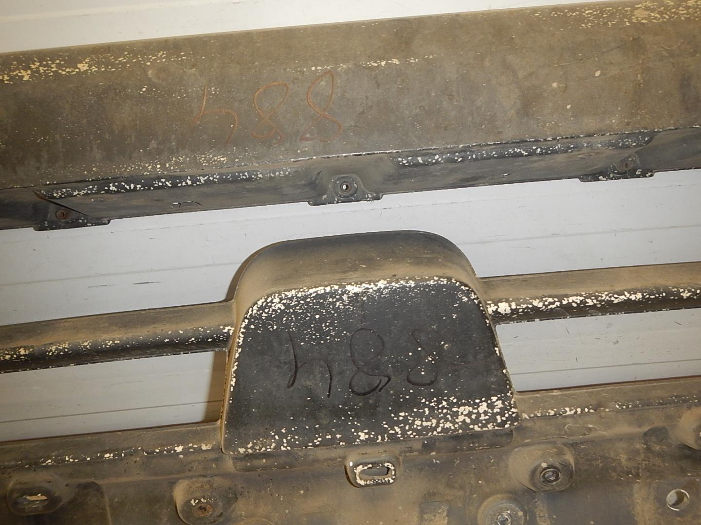 Бампер передний