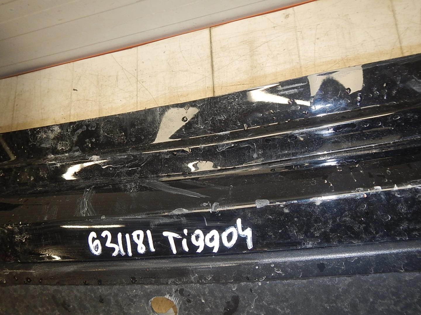 Бампер задний