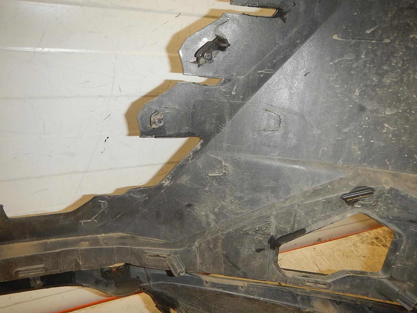 Бампер передний