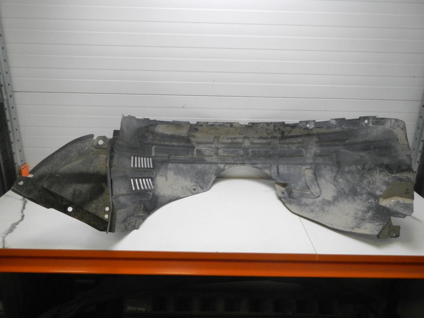 Локер передний левый