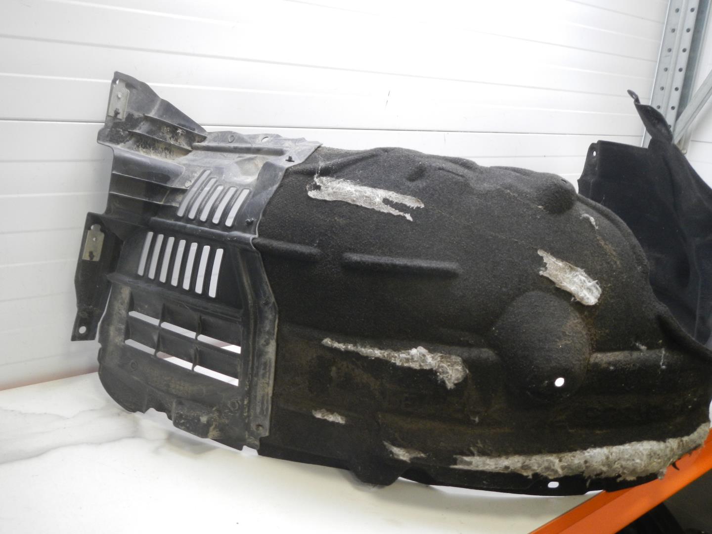 Локер передний левый