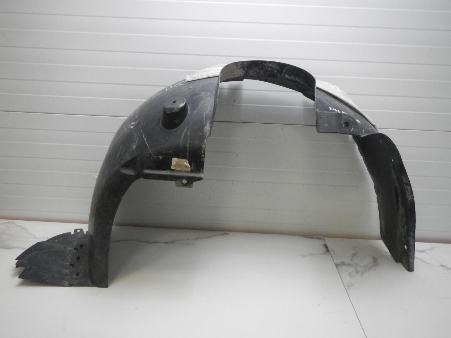 Локер передний правый