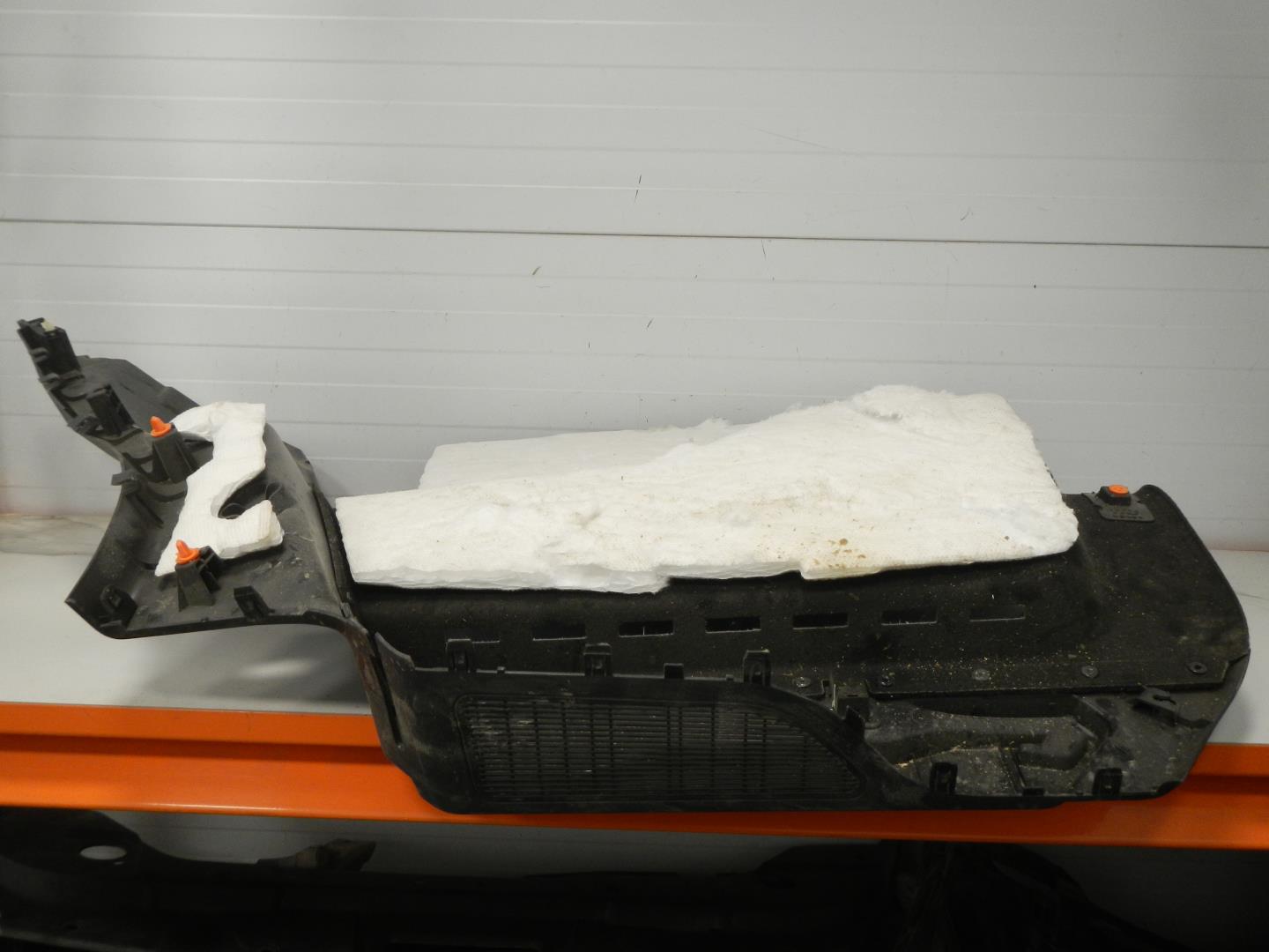 Обшивка багажника